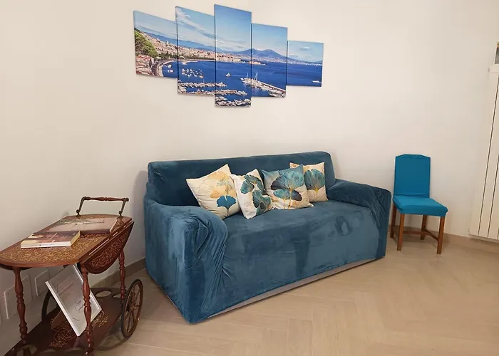 Cynara Holiday House